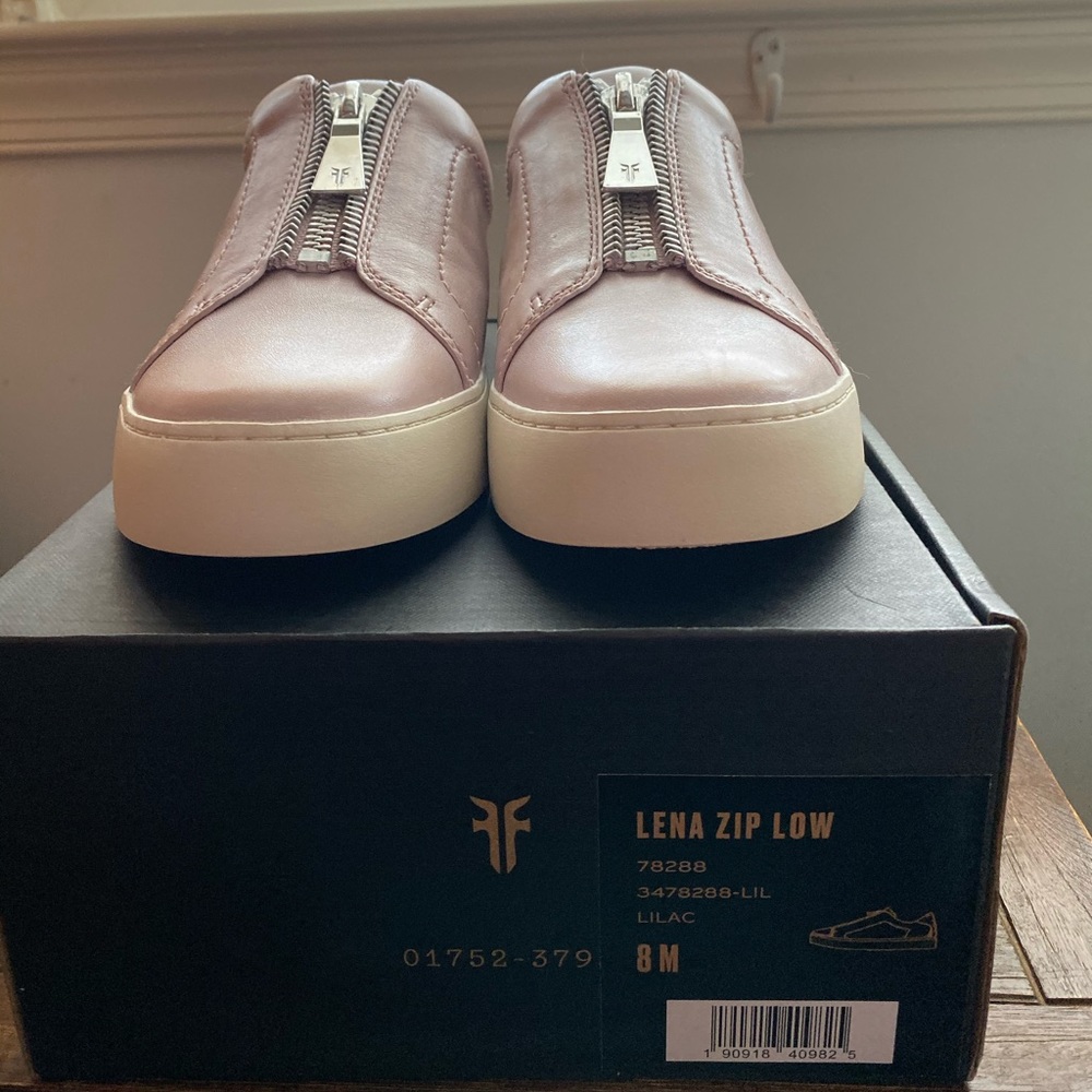 NWT. Frye Lena Low Sneakers size 8